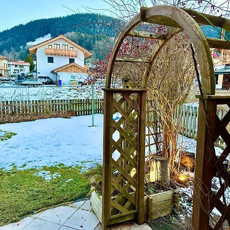 Suite Sinja Erlebnisferienwohnung Hausham Dış mekan fotoğraf